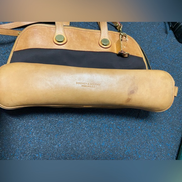 Vintage Dooney & Bourke - Picture 3 of 7